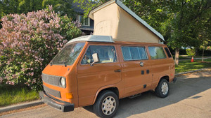 1984 Volkswagen Bus / Vanagon