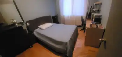 Appelez maria (514) 863-8936 Au coût de $525$ par mois, nous vous offrons: * Une chambre meublée pou...