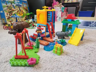 DORA THE EXPLORER MEGA BLOKS BIG BACKYARD ADVENTURES #3006 RARE Mega Bloks Dora the Explorer set 300...