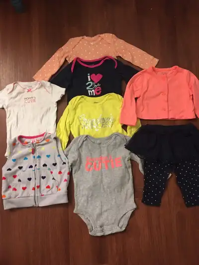 I have 8 pieces of baby girl clothing size 6 months only Carter’s brand - 1 short sleeve onesie - 1...