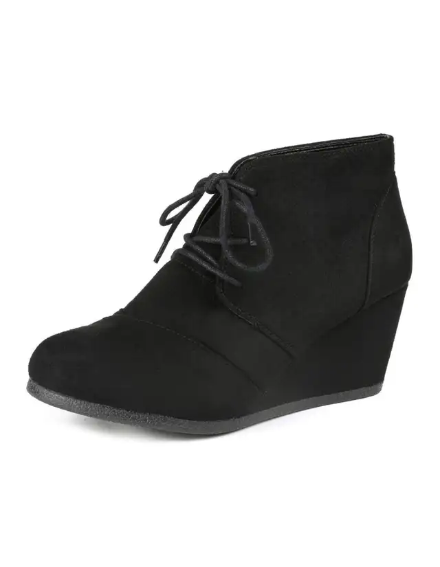 2 for 1 NEW Clark’s Suede Boots63654761406979123