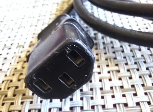 Computer Monitor TV  Replacement POWER CORDS various lengths in Cables & Connectors in City of Toronto - Image 4