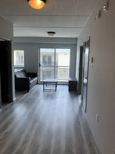 Furnished 2beds/2baths Condo U Waterloo and Laurier