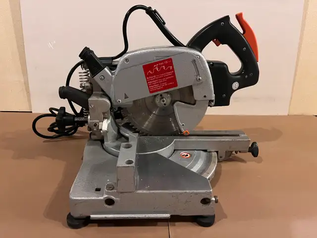 Elu mitre saw in Power Tools in Mississauga / Peel Region - Image 3