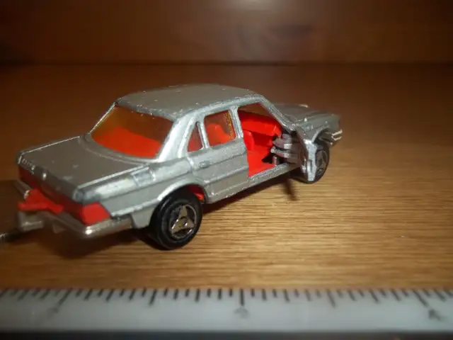 Majorette Mercedes 450 SE in Toys & Games in City of Montréal - Image 6
