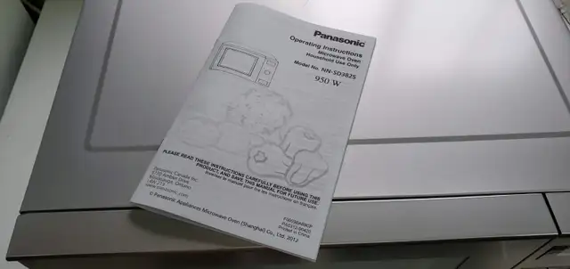 Virtually New Panasonic Compact Microwave Oven. in Microwaves & Cookers in Trenton - Image 7