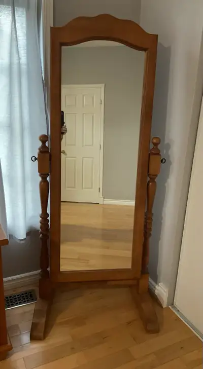 Floor Cheval Mirror - miroir sur pied, View more