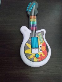 Elmo Guitar