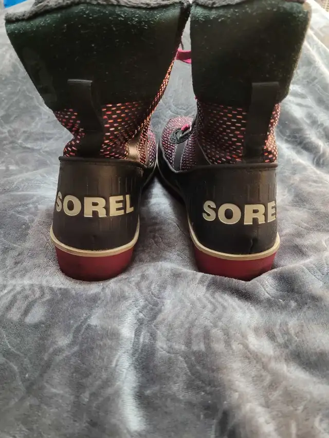 Sorel Winter Boots Women's Size 8 in Women's - Shoes in City of Toronto - Image 5