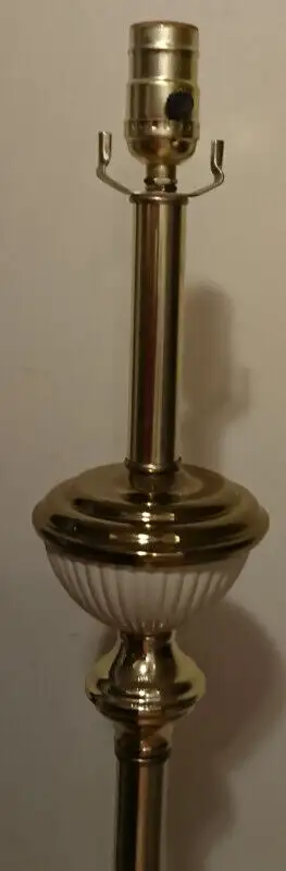 Brass Finish 56" Floor Lamp with Beige Shade in Indoor Lighting & Fans in Oshawa / Durham Region - Image 5