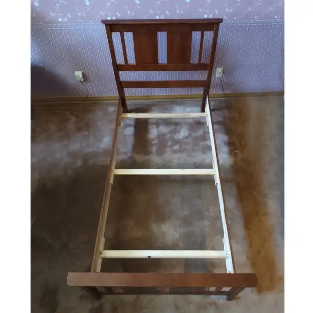 Bed Frame, Twin size - Hardwood - made in Canada62863280818945121