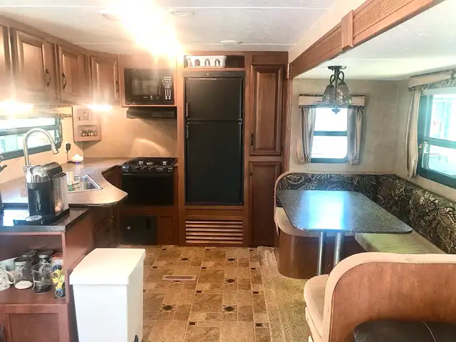roulotte 33’ Sunny Brook in RVs & Motorhomes in Gatineau - Image 6