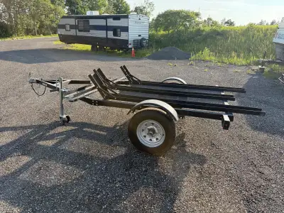 EUC 2020 Black Marlon motorcycle Dirt Bike Trailer. This is constructed from steel with a mesh floor...