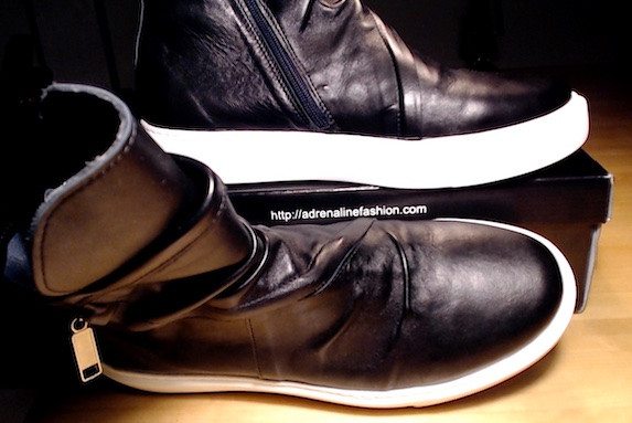Men's Hi-Top Sneakers in Men's Shoes in Edmonton - Image 2