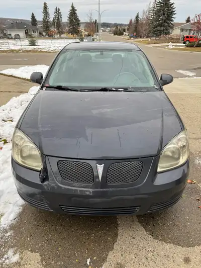Pontiac G5 2009. 4 door. AWD. Reliable car, I've owned it since 2016 and have never had any breakdow...