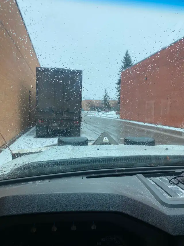 Snow removal services peel call/text 647-495-2658 sameday in Snow Removal & Property Maintenance in Mississauga / Peel Region - Image 6