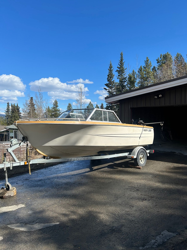  Hourston  in Powerboats & Motorboats in Whitehorse - Image 4