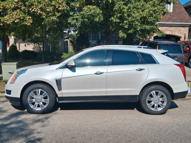Beautiful Pearl White Cadillac SRX Safetied in Cars & Trucks in Brantford