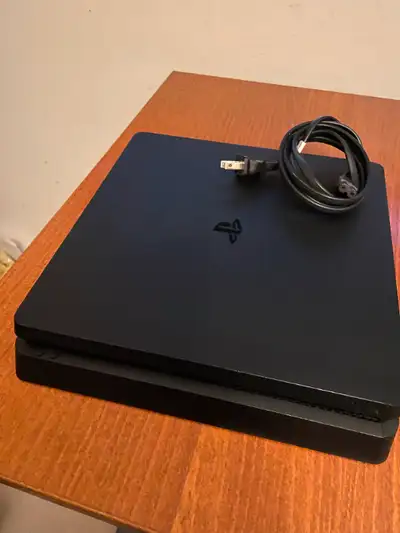 PS4 Slim 1TB, low firmware, GoldHen 2.2, View more