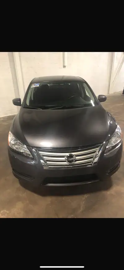 2014 Nissan Sentra – Excellent Condition • Grey, 1.8L engine, 130,000 km • Sunroof • Heated seats •...