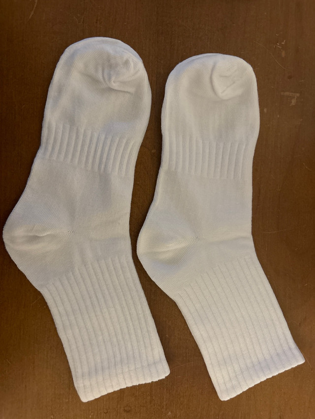 (Quantity: 49) New Unisex Large White Socks in Multi-item in London