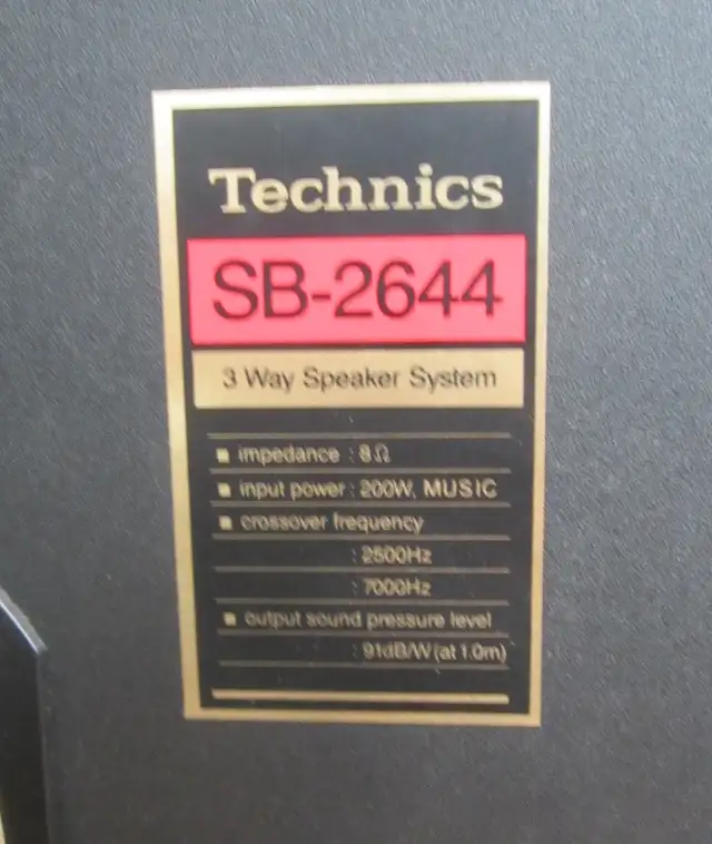 Technics loudspeaker pair in Speakers in City of Toronto - Image 3