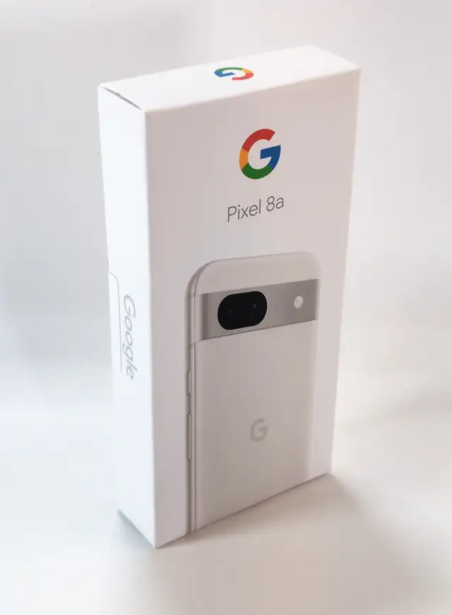 New DeGoogled Unlocked Pixel 8a Porcelain GrapheneOS Priv Phone in Cell Phones in City of Toronto - Image 2