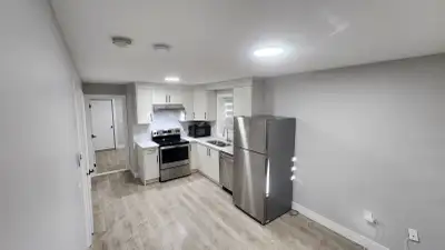 2 bedroom basement with 1 bedroom for share includes WiFI Looking for Female Roommate