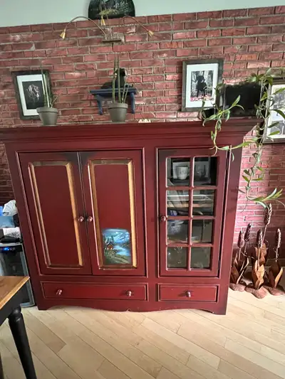armoire et table style antique, View more