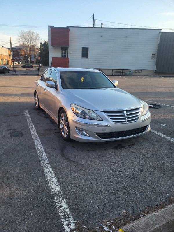 HYUNDAI GENESIS 2012 dans Autos et camions  à Ville de Montréal - Image 3