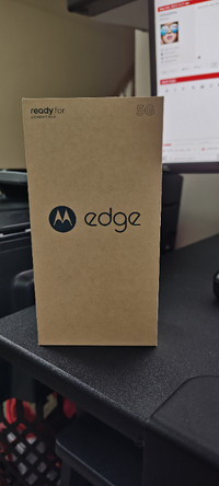 BNIB Motorola Edge 2022