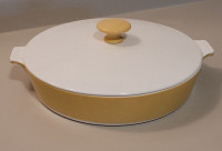 Vintage 10" Corning Ware Covered Dish Butterscotch &White