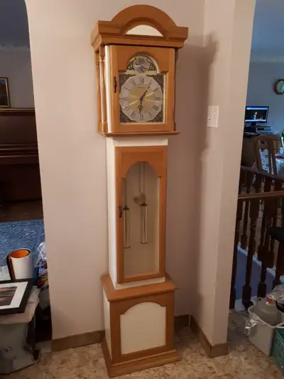HORLOGE MAGNIFIQUE – GORGEOUS CLOCK, View more