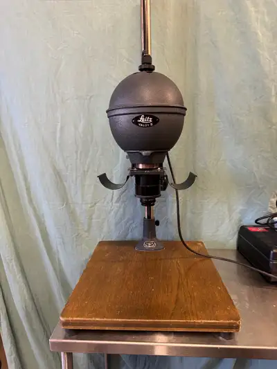 Leitz Leica Valoy II darkroom enlarger w/50mm focotar lens Fabulous condition. Lens has no fog, fung...