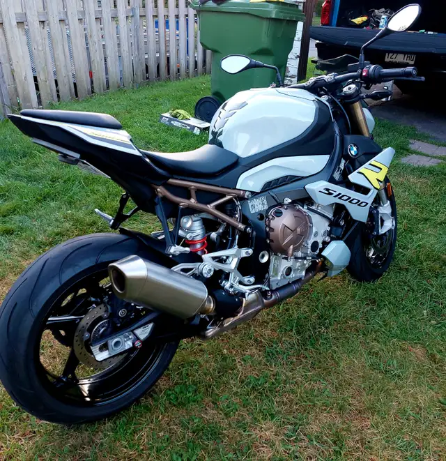 2022 BMW S1000R, 12500KM, IMPECCABLE, A1,  FULL OPTIONS in Other in Québec City - Image 2
