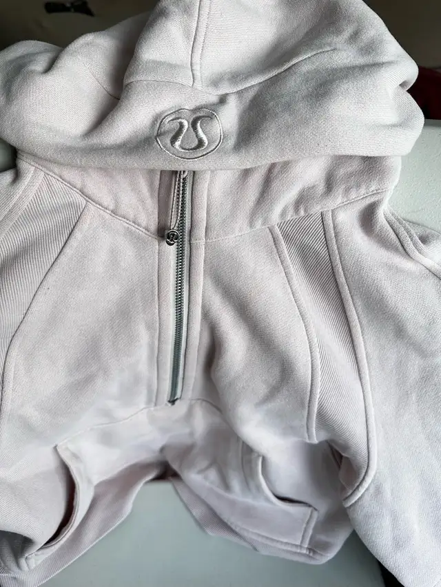 Lululemon Scuba Hoodie in XS/S – Baby Pink in Women's - Tops & Outerwear in Hamilton - Image 4