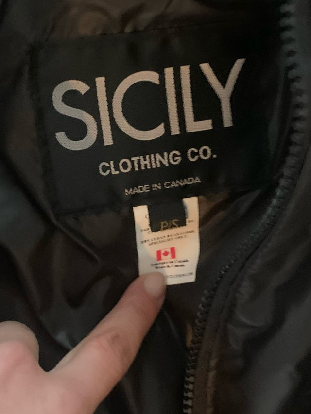 Sicily leather down coat  dans Femmes - Hauts et vêtements d'extérieur  à Ville de Montréal - Image 2