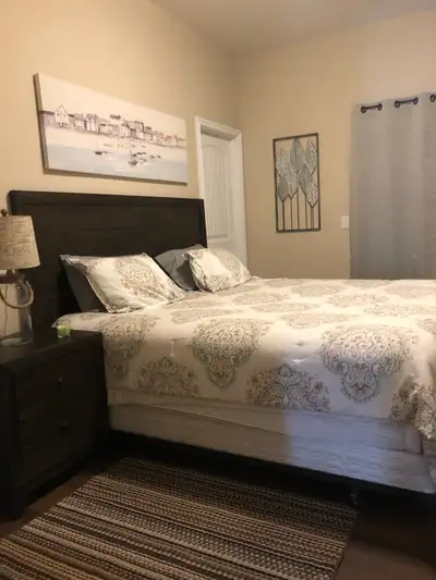 Great opportunity:  king bed set, View more