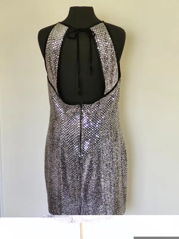 Vintage silver sequined sparkly mini dress in Women's - Dresses & Skirts in Kitchener / Waterloo - Image 3