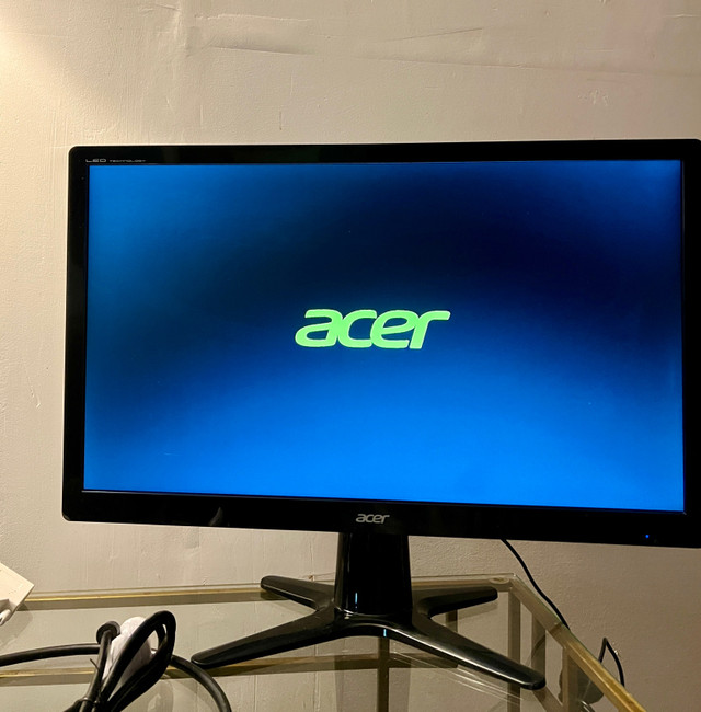 Acer Full HD G6 22” Monitor (includes various cables) [10/10] in Monitors in Mississauga / Peel Region - Image 2