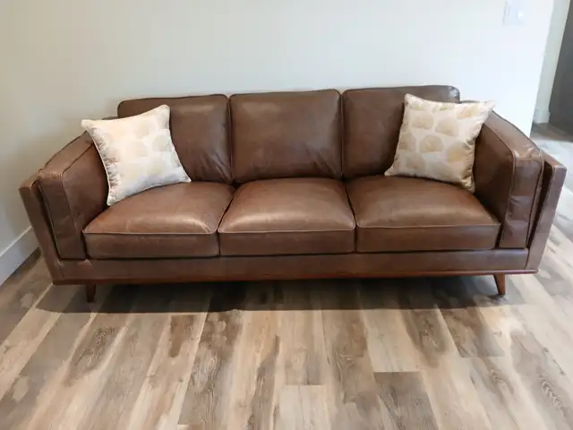 Brand New! Structube "Rowan" Chocolate Leather Sofa (Blind Bay) in Couches & Futons in Kamloops - Image 2