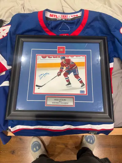 Nick Suzuki Cadre Signé, View more