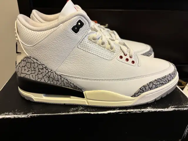 Jordan 3 White Cement Reimagined size 11 in Men's Shoes in City of Toronto - Image 5