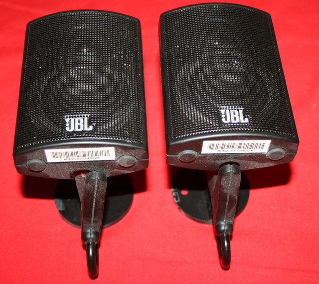 2 JBL Mini Wall Mount Speakers $25.00 in General Electronics in Windsor Region - Image 2