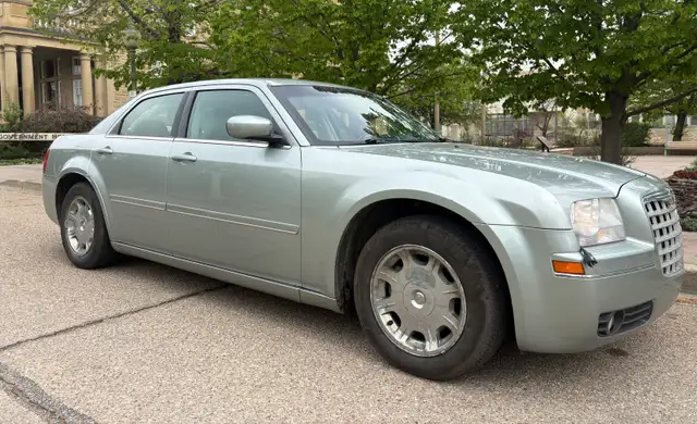 2005 Chrysler 300488621160856309761