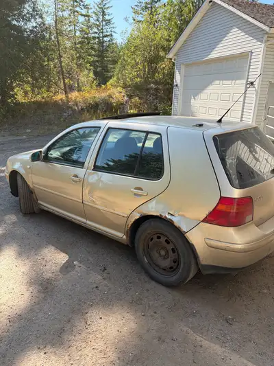 2003 vw golf tdi 469000 kms auto runs great sunroof needs nothing used to daily drive to revelstoke...