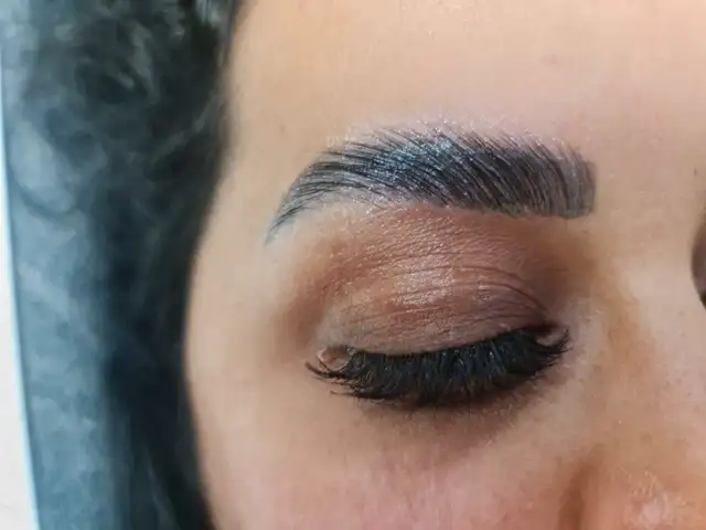 Eyelash extensions/lash & brows lift & tint63771525003009120
