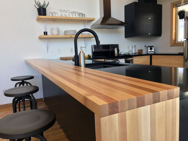 Comptoir en bois sur mesure / Custom wood countertop dans Armoires et revêtements de comptoir  à Laval/Rive Nord - Image 3