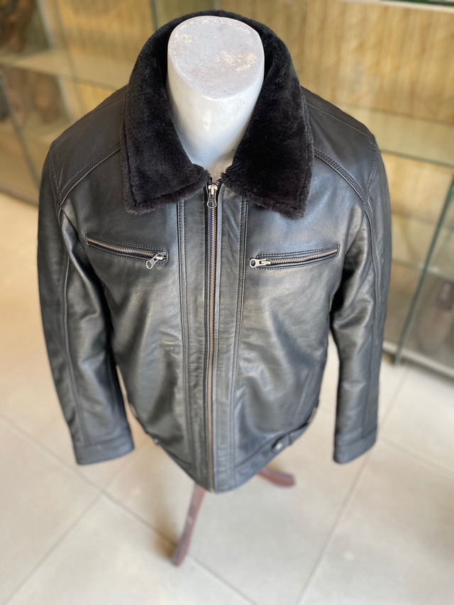 SCOVILLE’s Men’s leather jacket with fur  in Men's in Hamilton