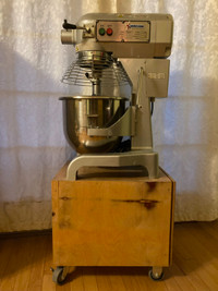 OMCAN 20QT SP200A mixer